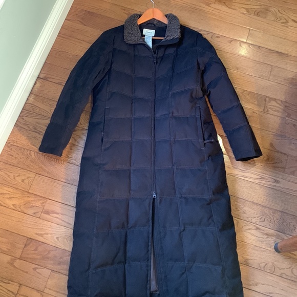 L.L. Bean Vintage Quilted Brown Goose Down Long Parka Coat Faux Fur Collar - Picture 2 of 11